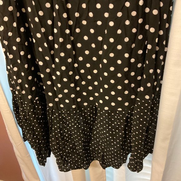 Torrid Black Polka Dot Challis Wrap Skirt 3 White New NWT Hi-Lo Hem Ruffle Trim - Picture 9 of 10